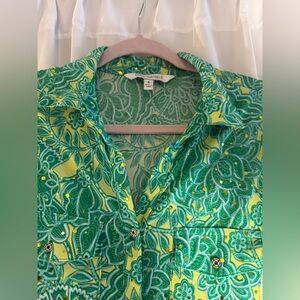 Classy green and white dress that can be worn up or down